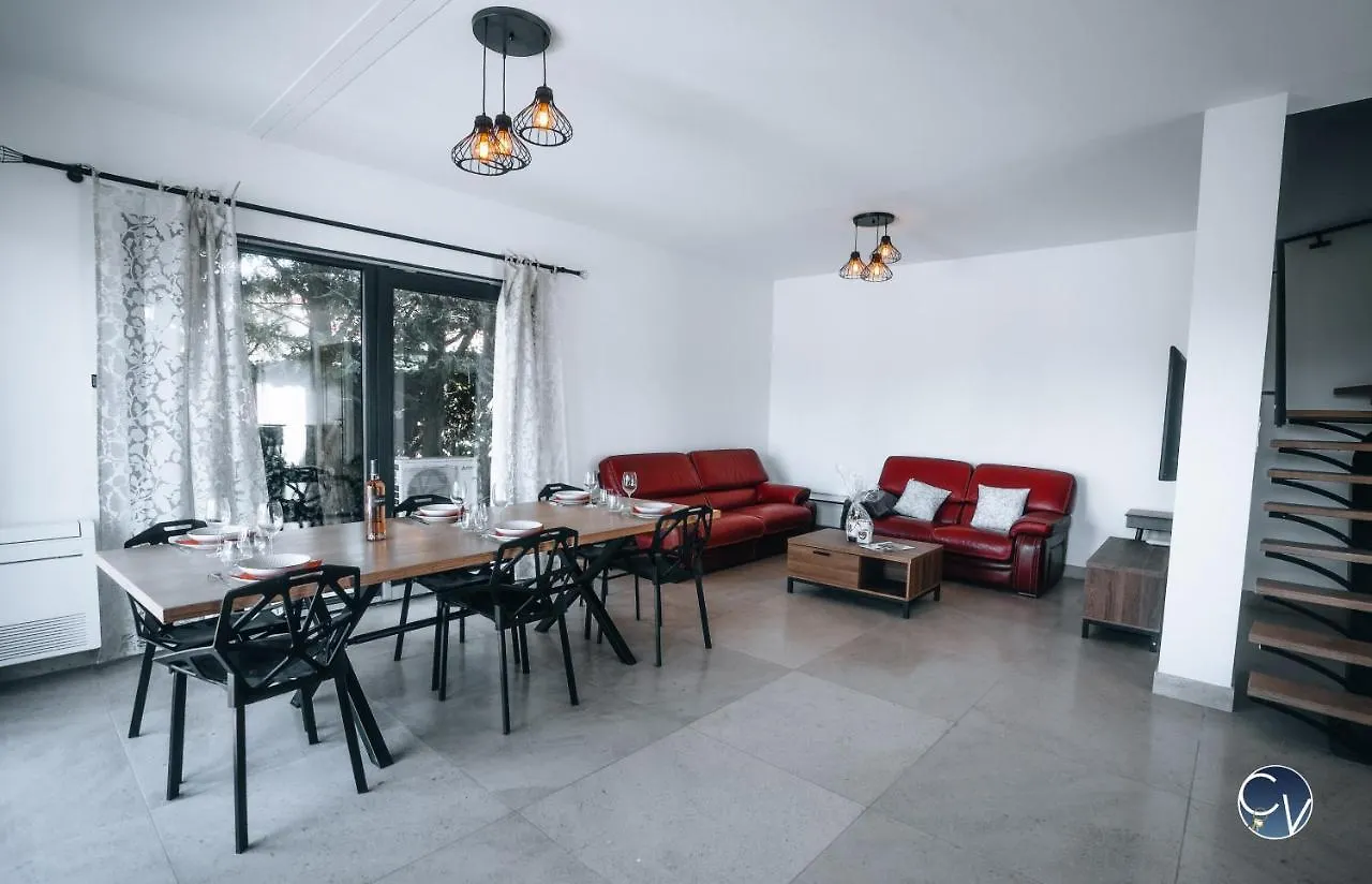 Villa Moderne Avec Jacuzzi Proche D'Avignon Le Thor 0*,  France