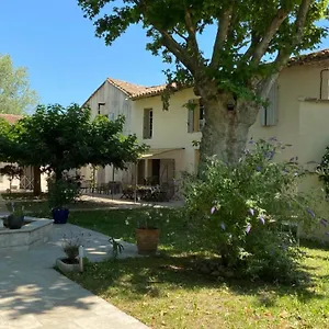 Bed & Breakfast Mas Des Cigognes, Le Thor